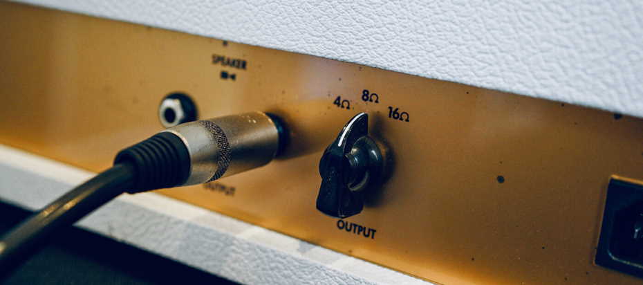 Plug A 16-Ohm Speaker Into An 8-Ohm Amp | The Case for Impeachment